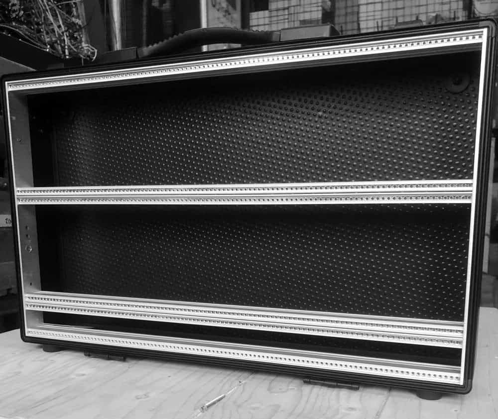 Damaru Eurorack Modular Travel Case (7U 104hp Unpowered – 1U Bottom)